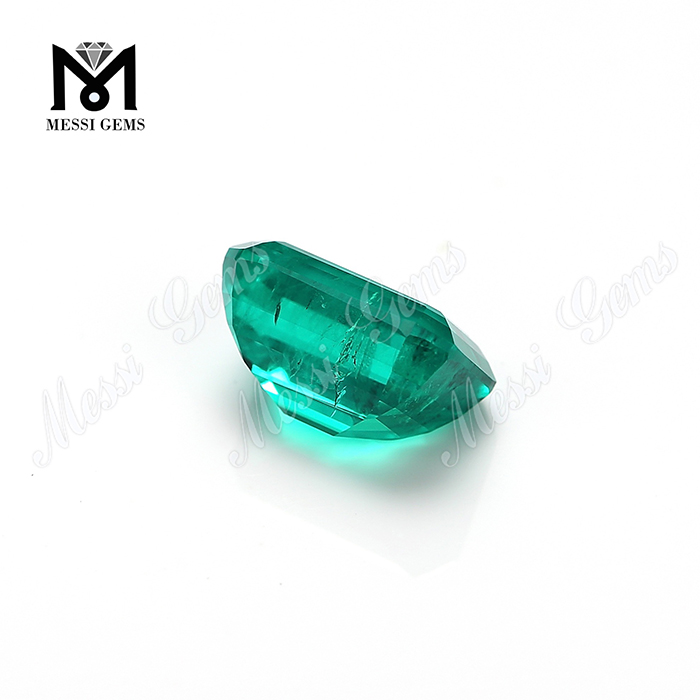 Gemma ad anello con smeraldo colombiano sintetico taglio smeraldo