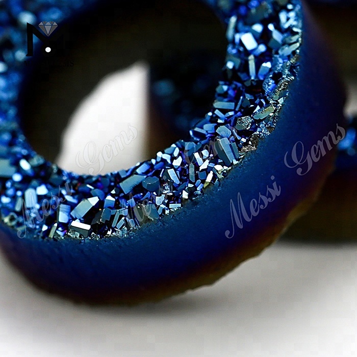 Pietra naturale dell\'agata di Druzy di forma del pneumatico di colore blu all\'ingrosso