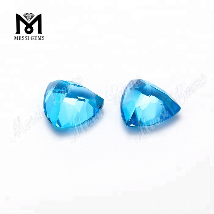 Pietra preziosa di topazio blu naturale a forma di trilione di cristallo blu di alta qualità di prezzo di fabbrica