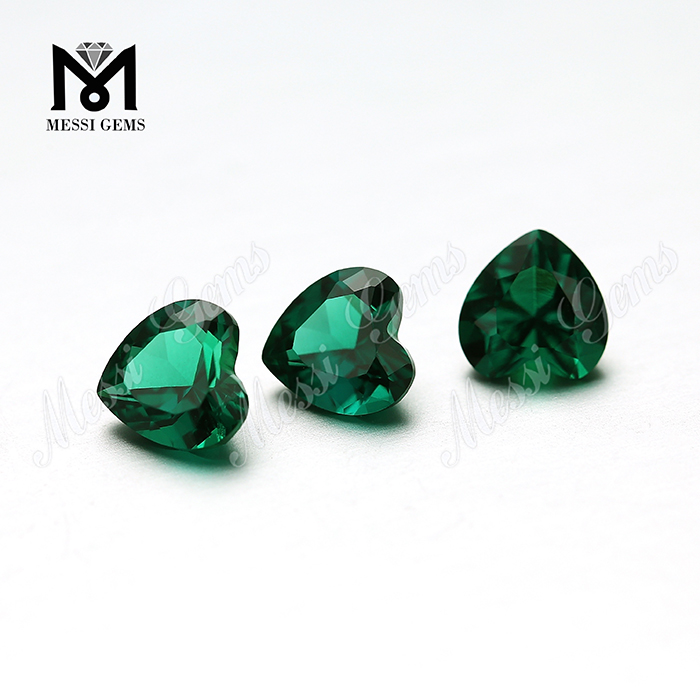 Prezzo di pietre di smeraldo sciolte con taglio a cuore idrotermale