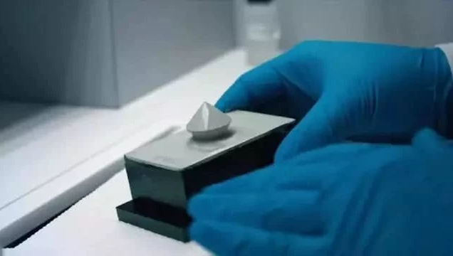 La tecnologia di stampa 3D può essere utilizzata nell'industria della gioielleria con diamanti sfusi coltivati ​​in laboratorio?