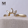 5 pietre 14k diamante coltivato in laboratorio anello marquise in vendita