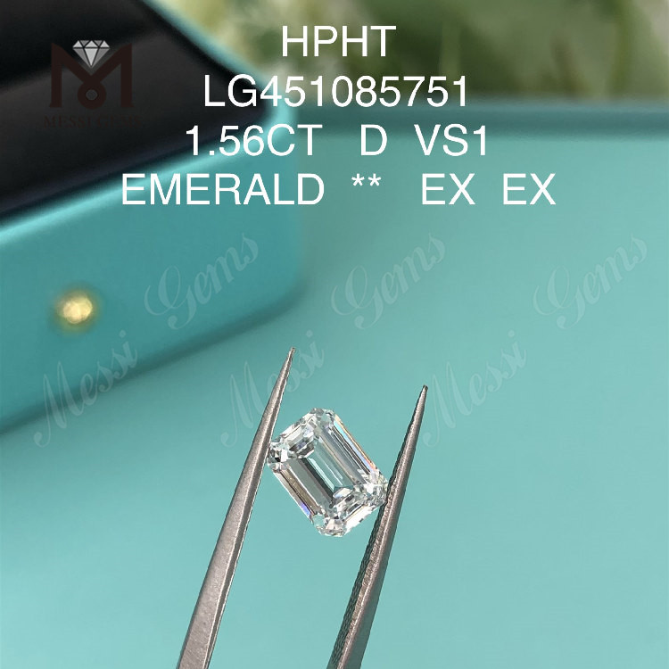 Diamanti da laboratorio D HPHT VS1 EMERALD CUT da 1,56 carati