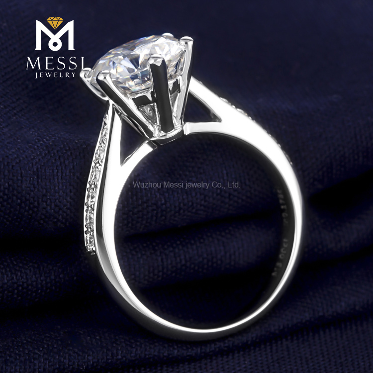 3 anello in oro Carat Moissanite