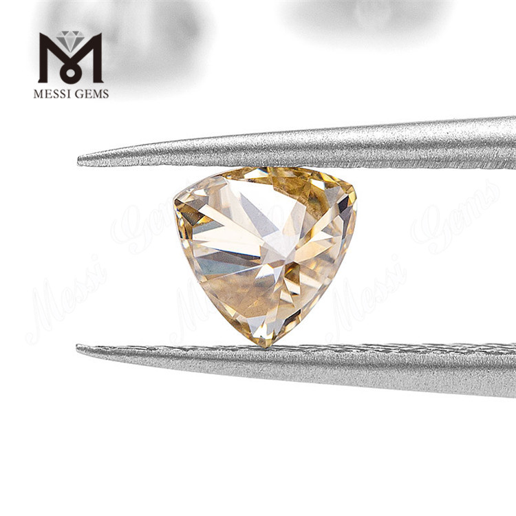 Prezzo all'ingrosso Moissanite sintetica gialla 5*5mm tagliata trilioni GRA