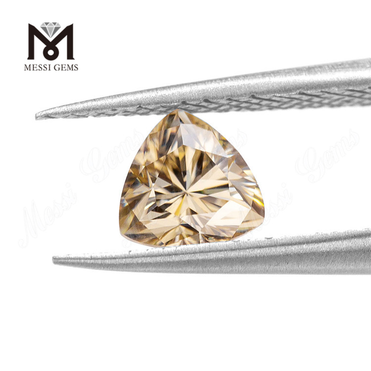 Prezzo all'ingrosso Moissanite sintetica gialla 5*5mm tagliata trilioni GRA