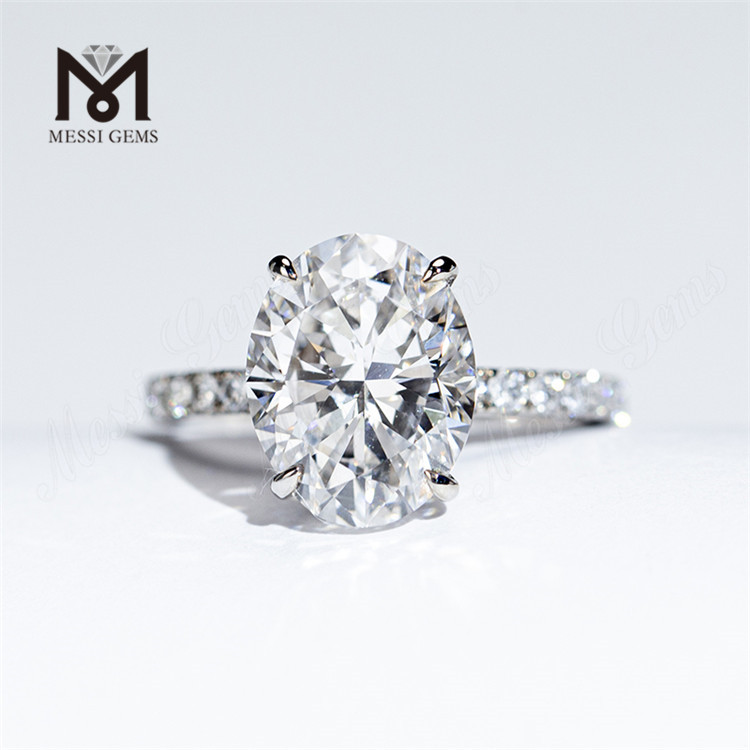 Lussuosi anelli di fidanzamento a taglio ovale con diamante coltivato in laboratorio da 4 carati
