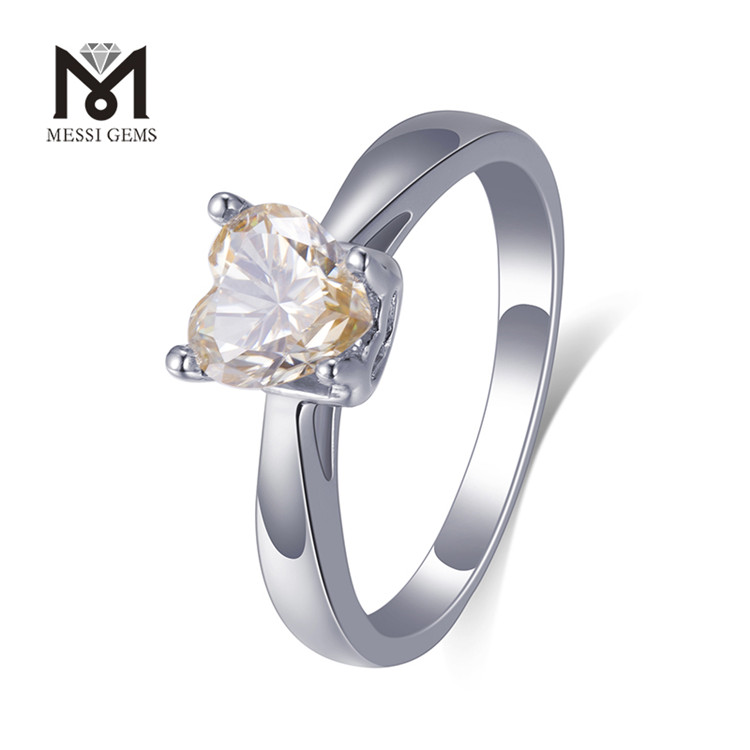 anello di fidanzamento a forma di cuore del diamante del laboratorio del champagne dei gioielli dell\'oro 18K