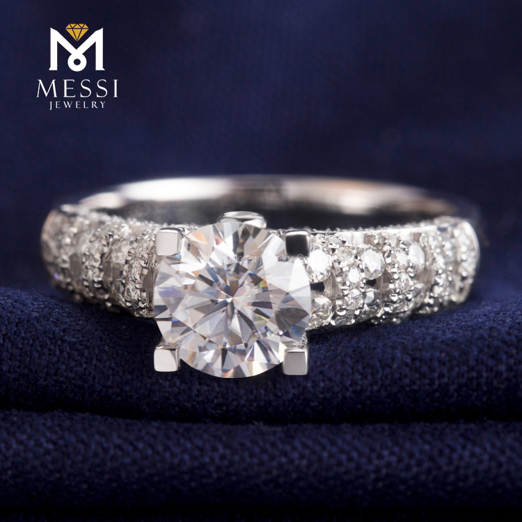 Anello da sposa in oro bianco 1 carato con moissanite
