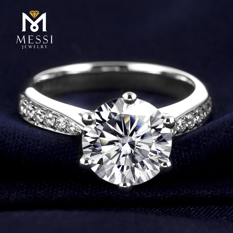 3 Carat Moissanite Moda