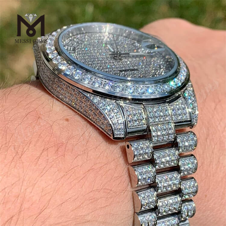 Orologio da donna con diamanti Moissanite di lusso personalizzato