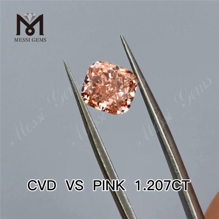 Diamante da laboratorio cvd rosa fantasia con taglio a cuscino da 1,207 ct in vendita