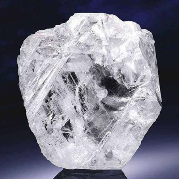 Quale vale di più, un diamante Moissanite rotondo o una Moissanite dalla forma speciale?